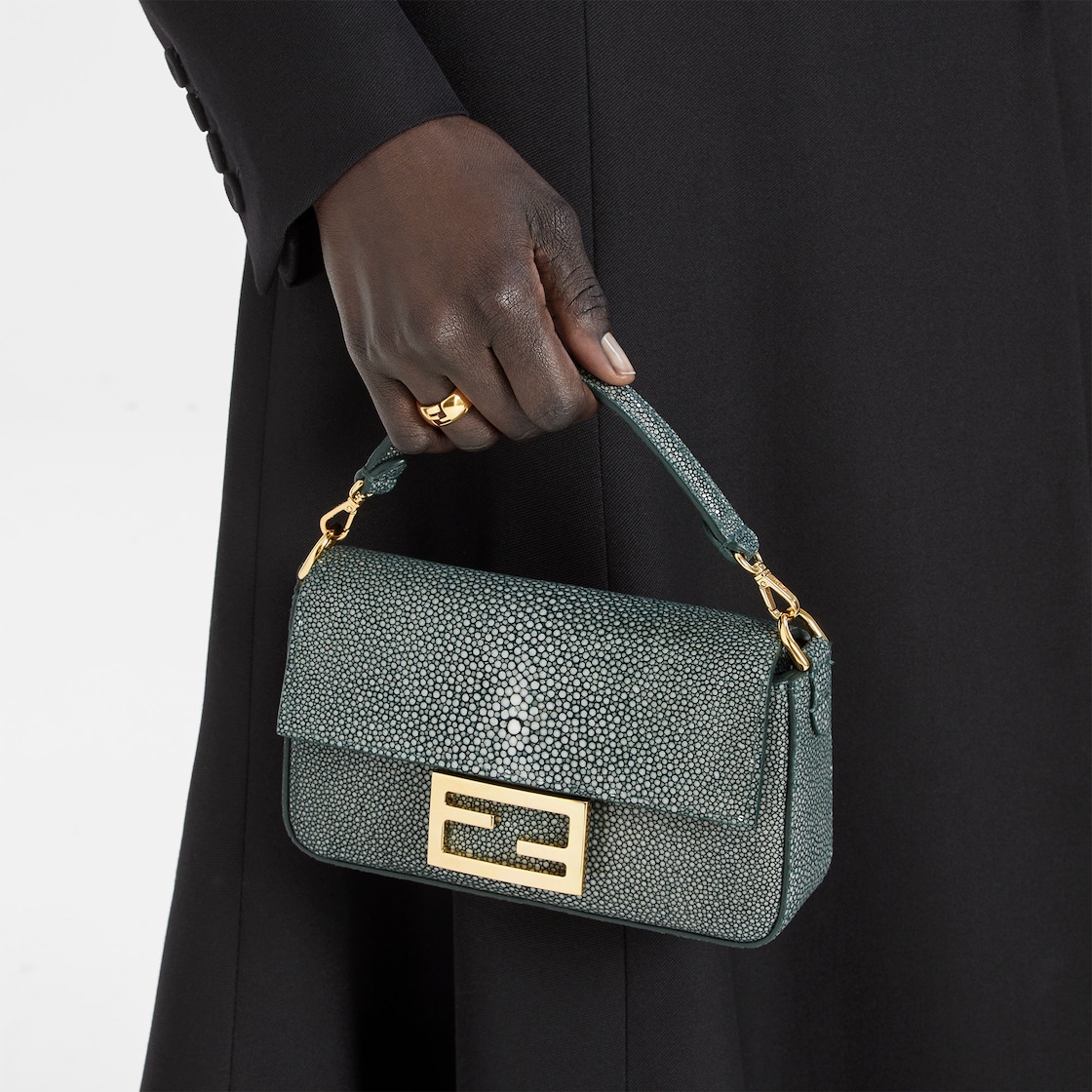 FENDI Baguette® Mini English green stingray leather bag - Image 3